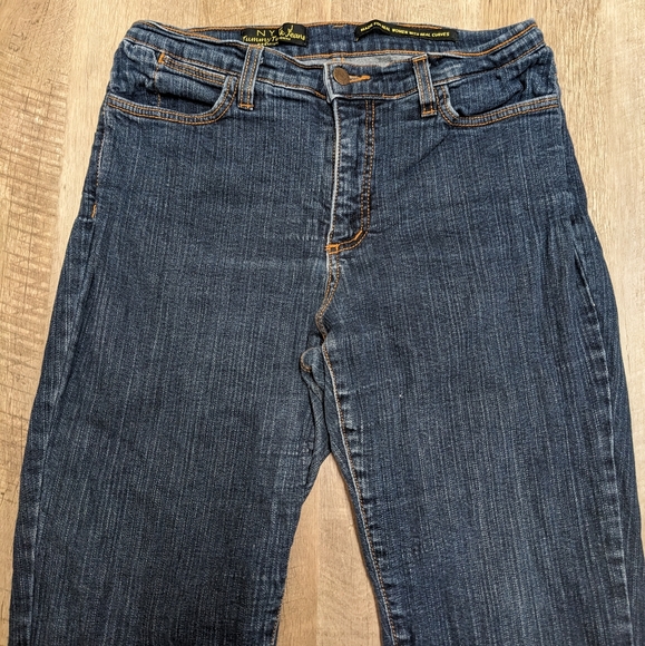 NYDJ Tummy Tuck Cropped Jeans - Picture 9 of 10